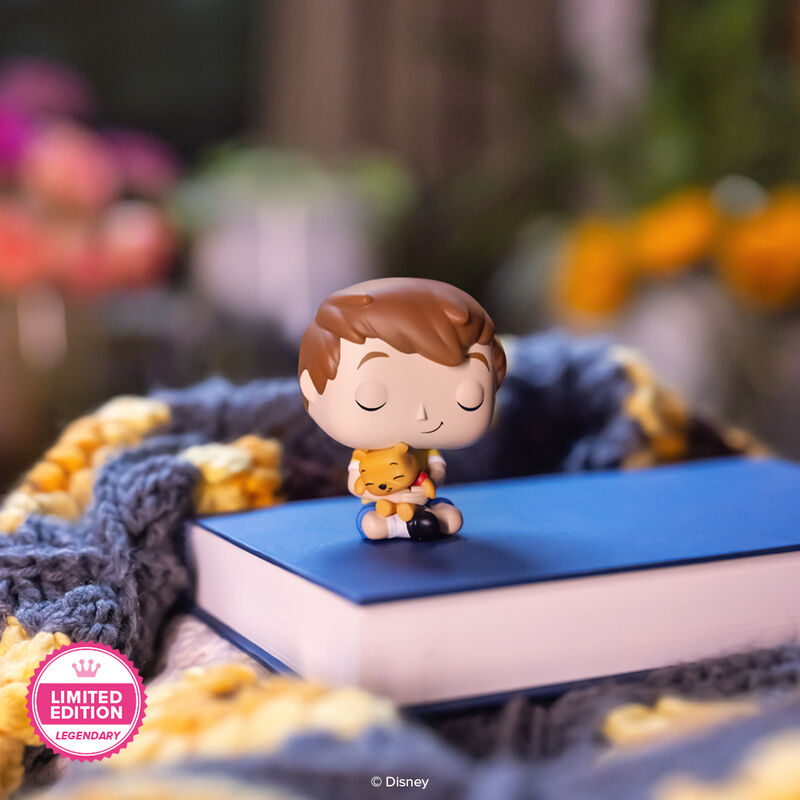 Funko Pop! Christopher Robin with Pooh #1680 avec Pop! Protecteur LÉGENDAIRE !