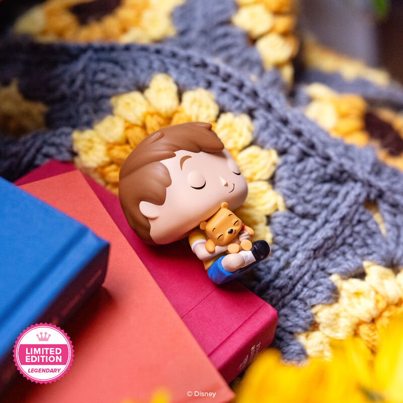 Funko Pop! Christopher Robin with Pooh #1680 avec Pop! Protecteur LÉGENDAIRE !