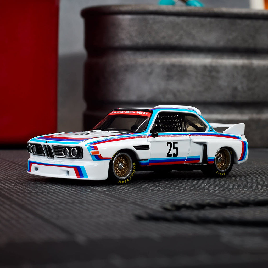 Hot Wheels Elite 64 BMW 3.0 CSL Race de 1975