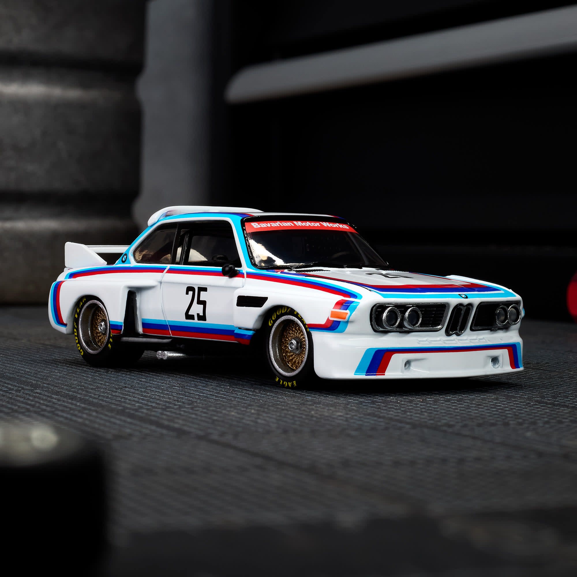 Hot Wheels Elite 64 BMW 3.0 CSL Race de 1975