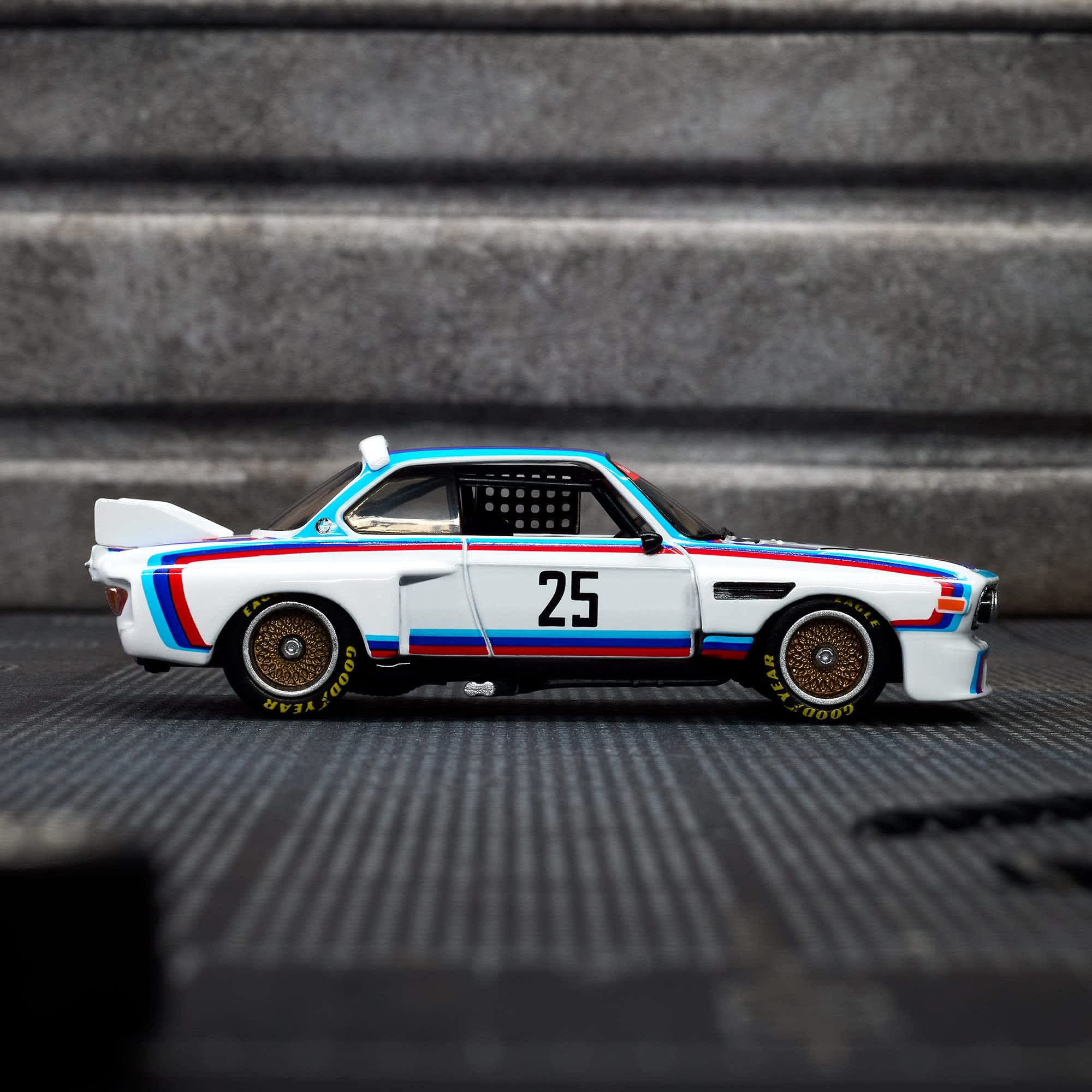 Hot Wheels Elite 64 BMW 3.0 CSL Race de 1975
